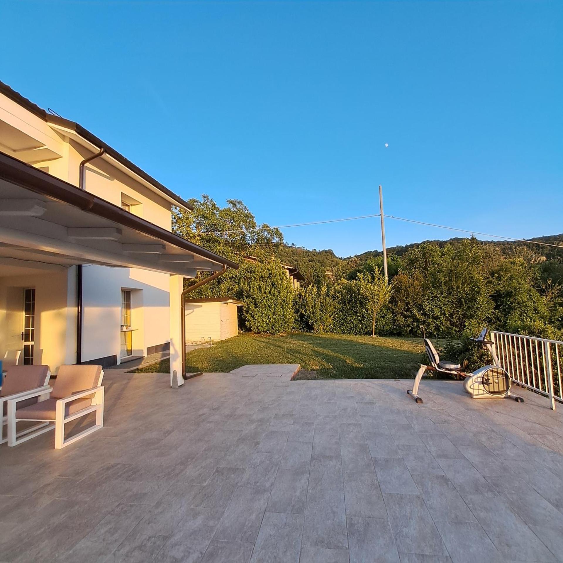 Terrazzaponente Bed & Breakfast Monte San Pietro Bagian luar foto