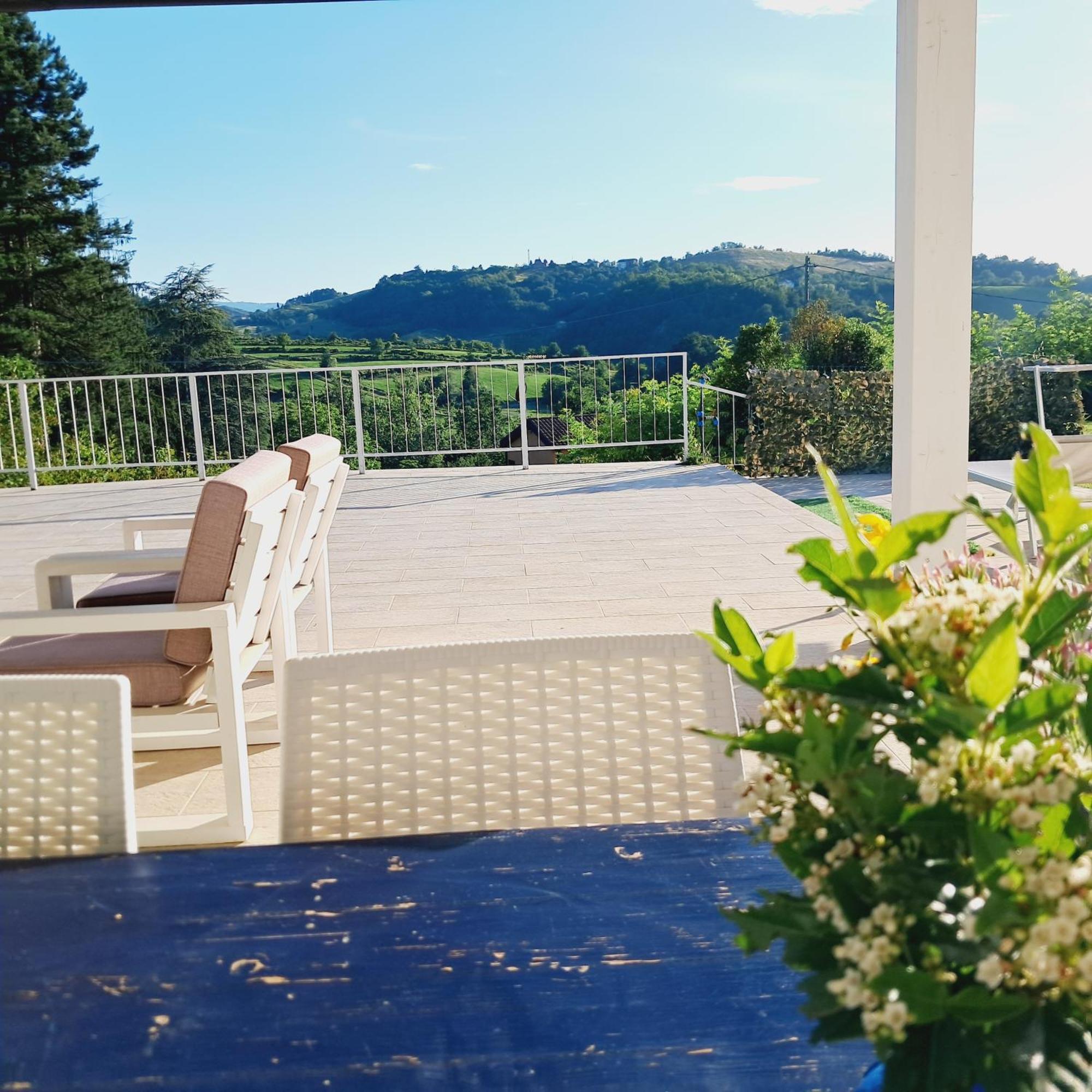 Terrazzaponente Bed & Breakfast Monte San Pietro Bagian luar foto